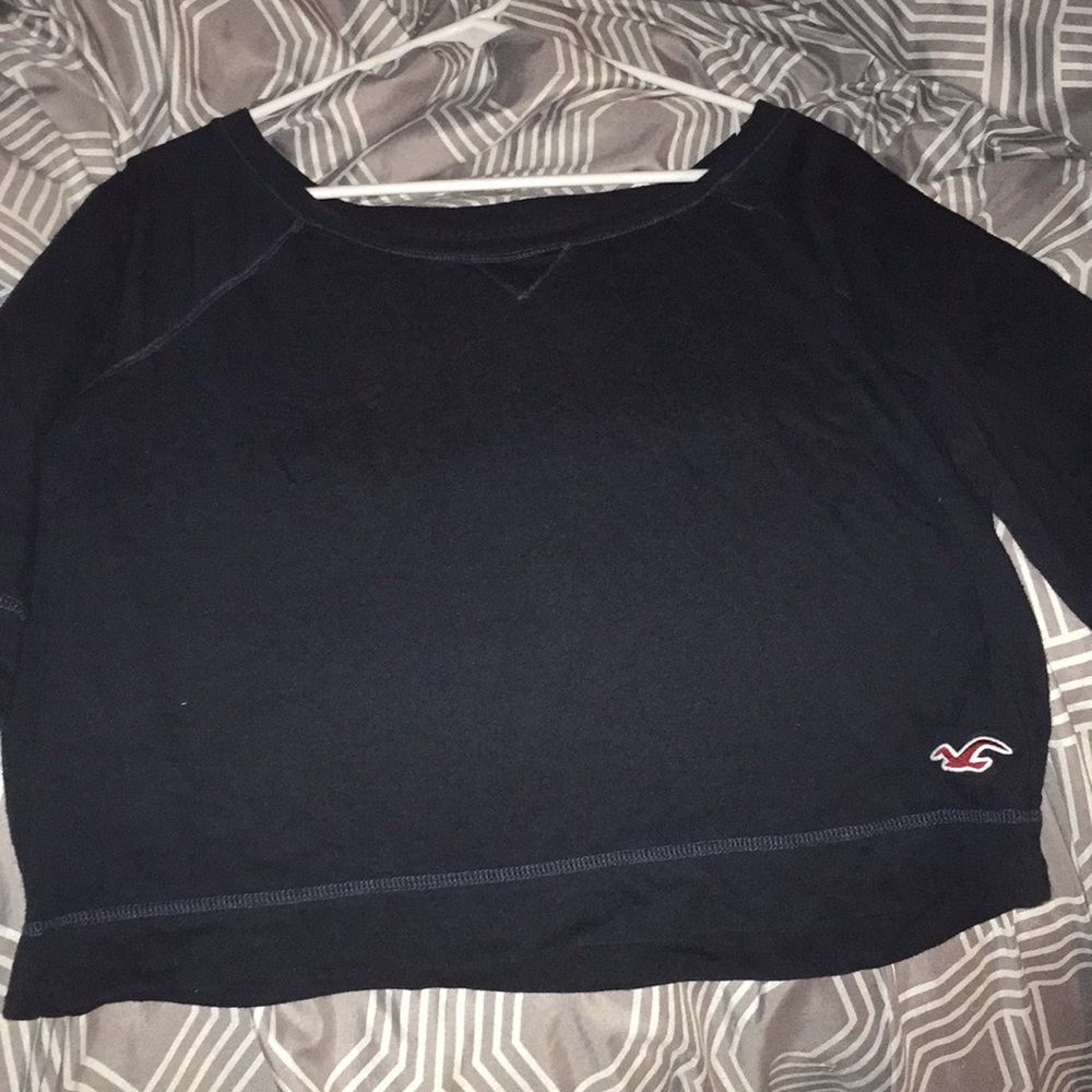 Navy blue cropped tee